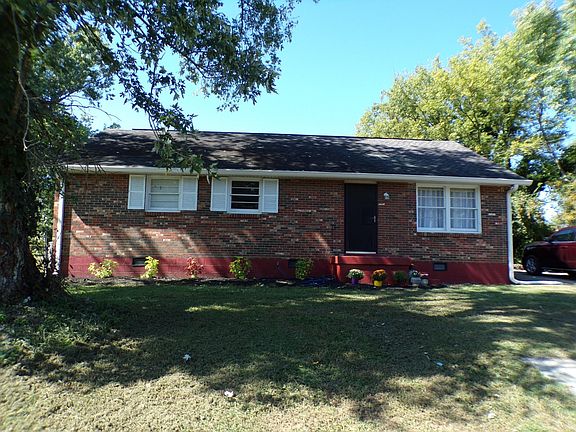 3rd image of 105 S Greenhill Rd