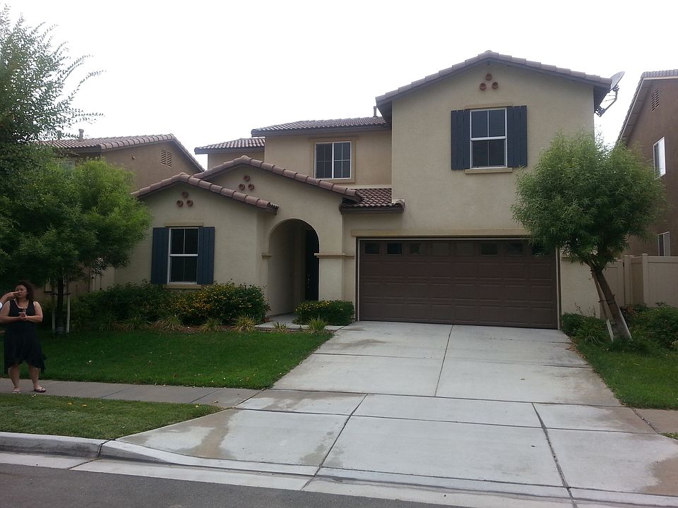 2nd image of 1114 N Iris Ave