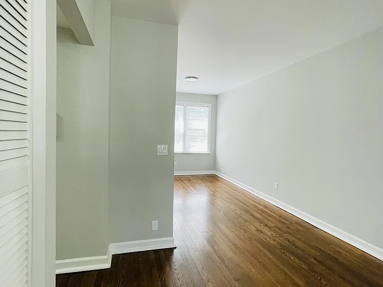 2018 W Estes Ave #1N — Photo 8