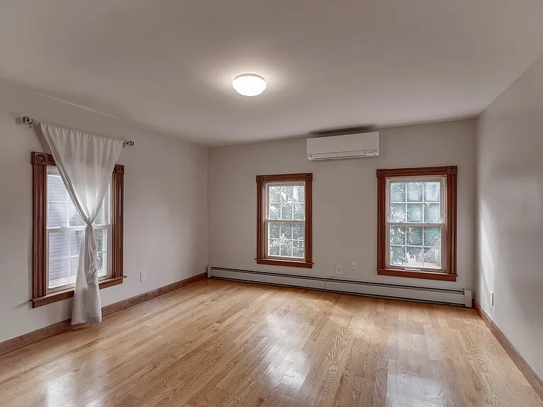 16 Forrester St — Photo 29