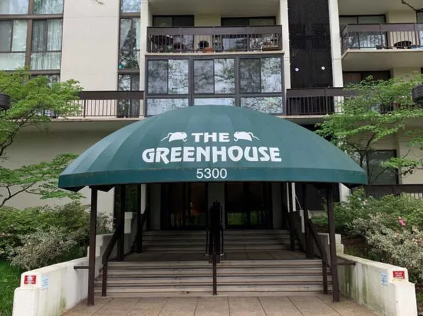 5300 Holmes Run Py Unit 407, Alexandria, VA 22304