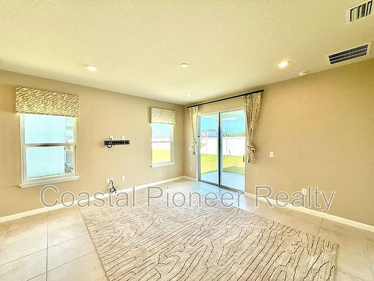 2467 White Ladyfish Rd — Photo 10