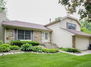 720 Mulberry Ct, Algonquin, IL