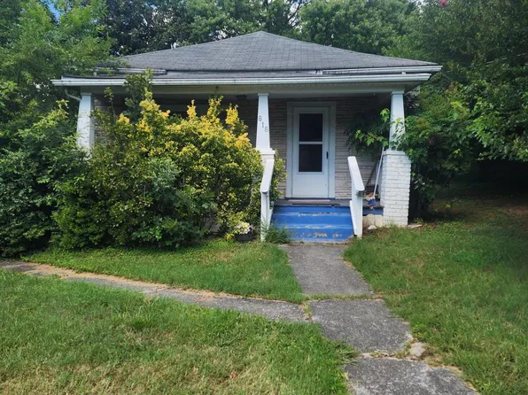 818 Peck St NW, Roanoke, VA 24017