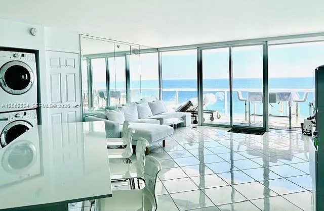 La Gorce Palace Condo — Photo 3
