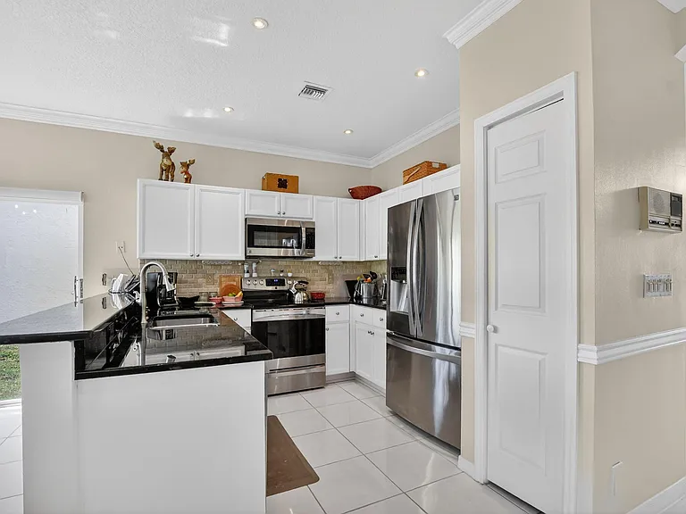 7323 Panache Way — Photo 17