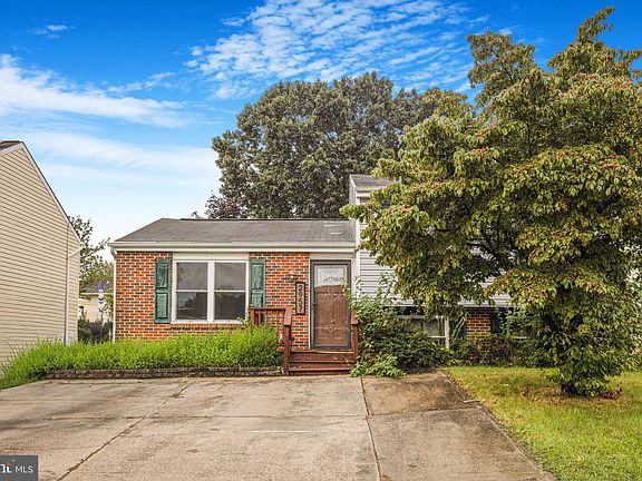 3rd image of 2957 Crystal Palace Ln