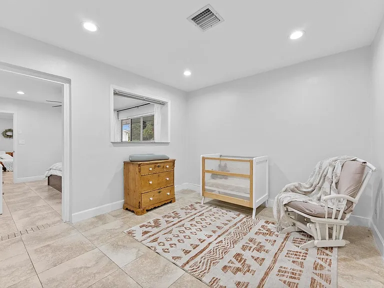 1257 NW 5th St — Photo 29