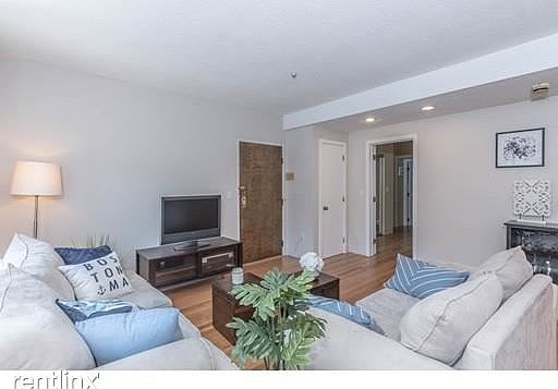 2 Cypress Rd. #204 Boston - Brighton Shared Unit Photo 9