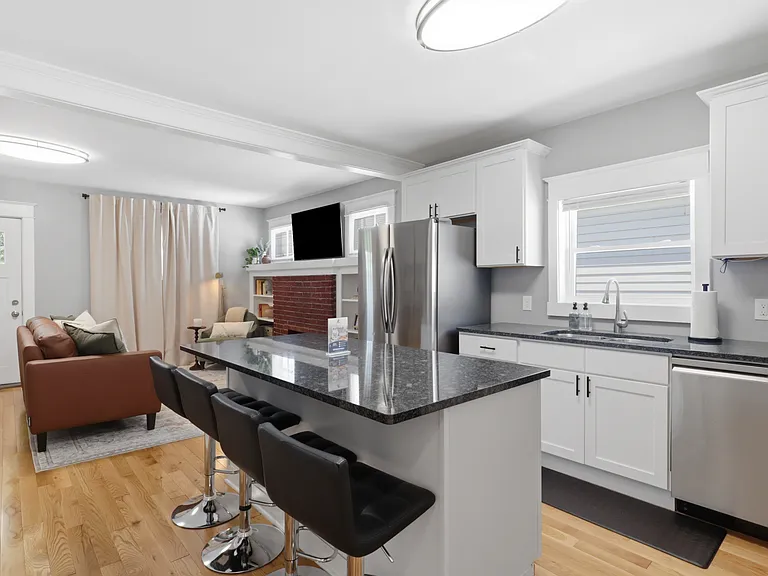 23 Norwalk Ave #2 — Photo 10
