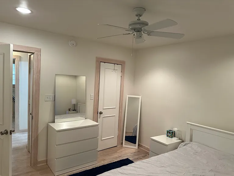 318 Templeton Dr — Photo 6