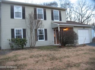 32 Appletree Road, Howell, NJ 07731