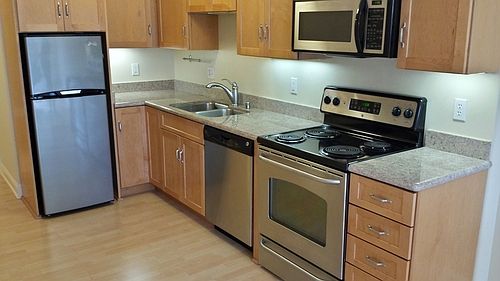1st image of 136 Parker Ave #1