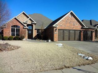 6209 S 27th St, Rogers, AR 72758