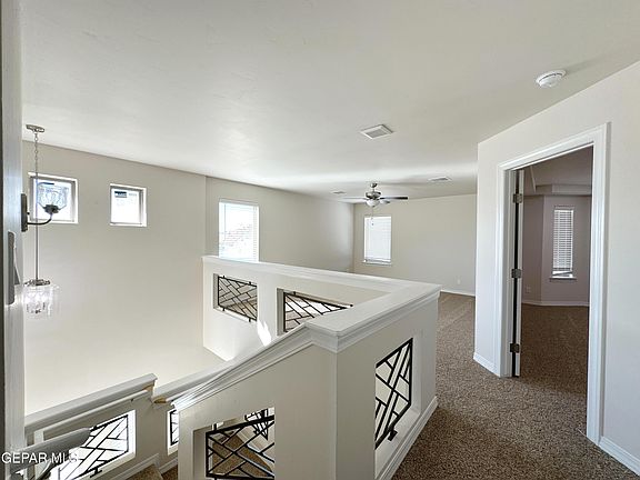 5th image of 713 Cedarwood Ave