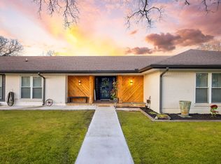 5650 Woodvine Ct, Fort Worth, TX 76140