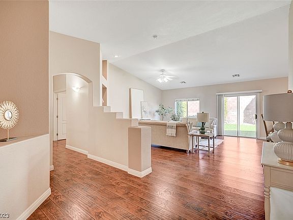 4th image of 1605 Silver Slipper Ave