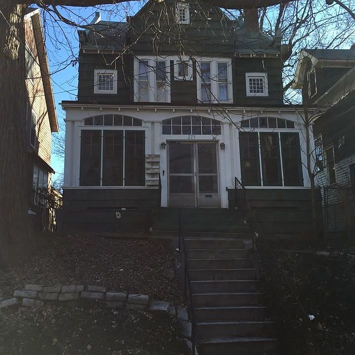 2nd image of 271 W Lawrence St