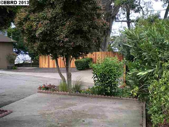 4th image of 6114 Bernhard Ave