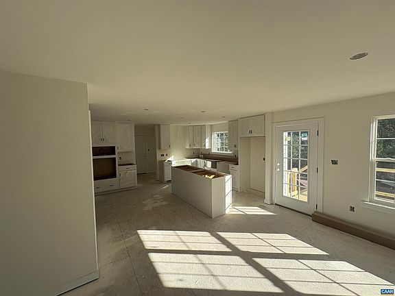 3rd image of 2264 N Boston Rd