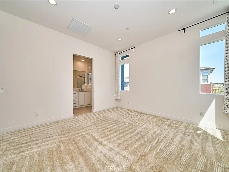 128 Abacus — Photo 40