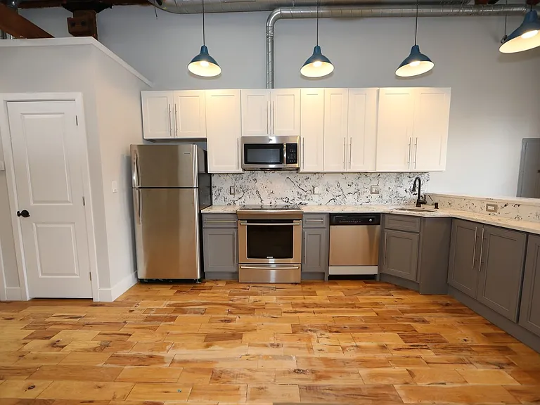 1822 E Glenwood Ave — Photo 10