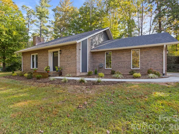 97 Wilkie Way, Fletcher, NC 28732