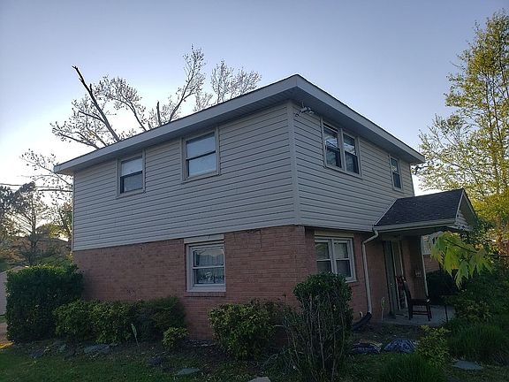 2nd image of 2658 Barclay Dr