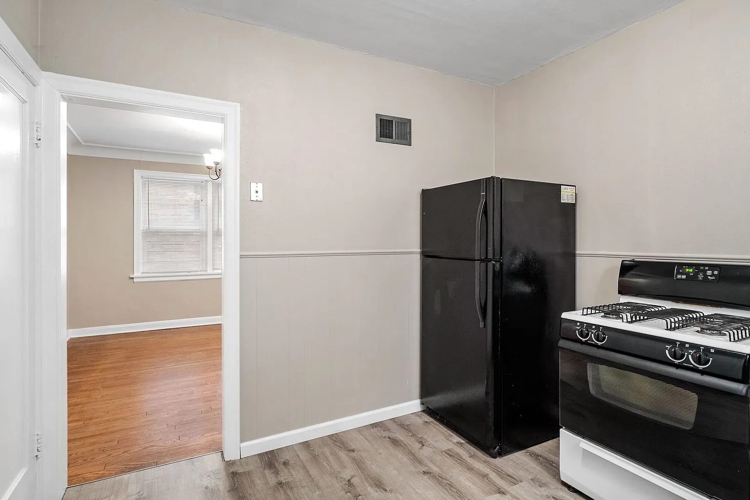 5030A Oleatha Ave #0 photo 1