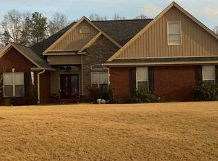 80 Lois Ln, Wetumpka, AL 36092