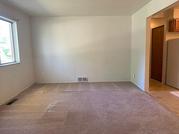 3rd image of 14167 Ziegler St APT 1