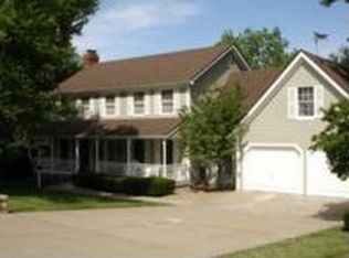 906 E Golf Hill Dr, Excelsior Springs, MO 64024