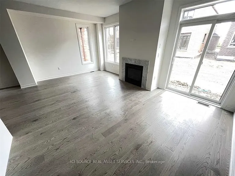 33 Macpherson St — Photo 10