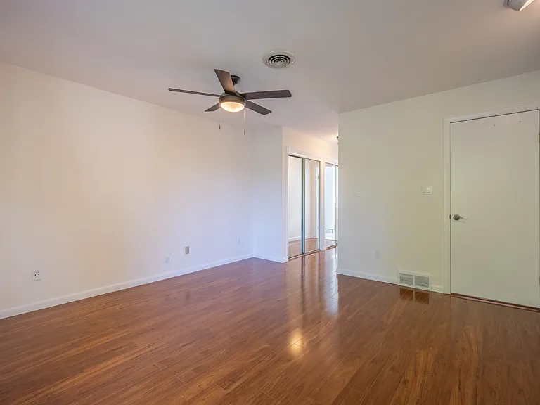 31 Pond Dr W — Photo 10