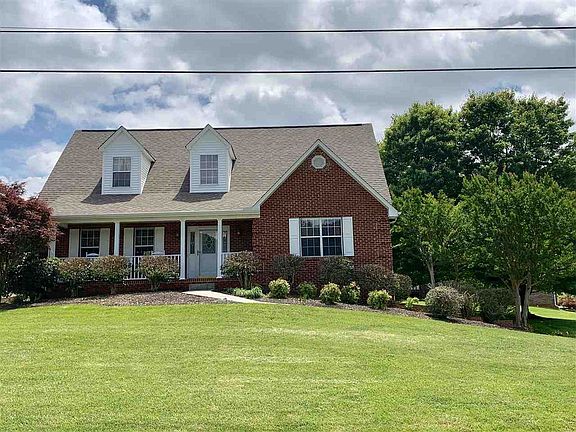 3rd image of 1467 Brookfield Dr