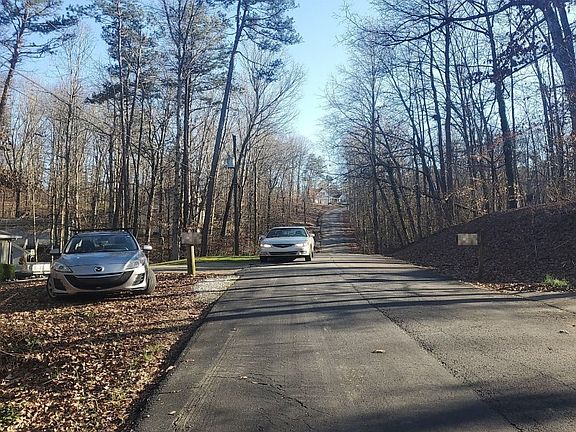 5th image of 4044 Skyline Dr