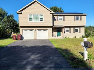 16 Terrel Way, Gansevoort, NY 12831