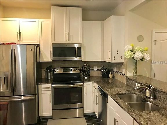 2nd image of 5146 Bay Isle Cir