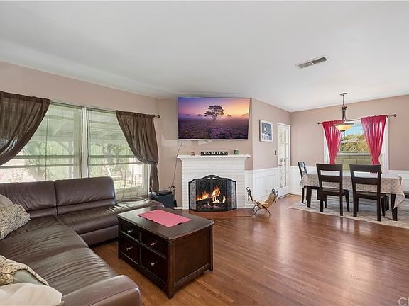 5th image of 263 N Spruce Dr