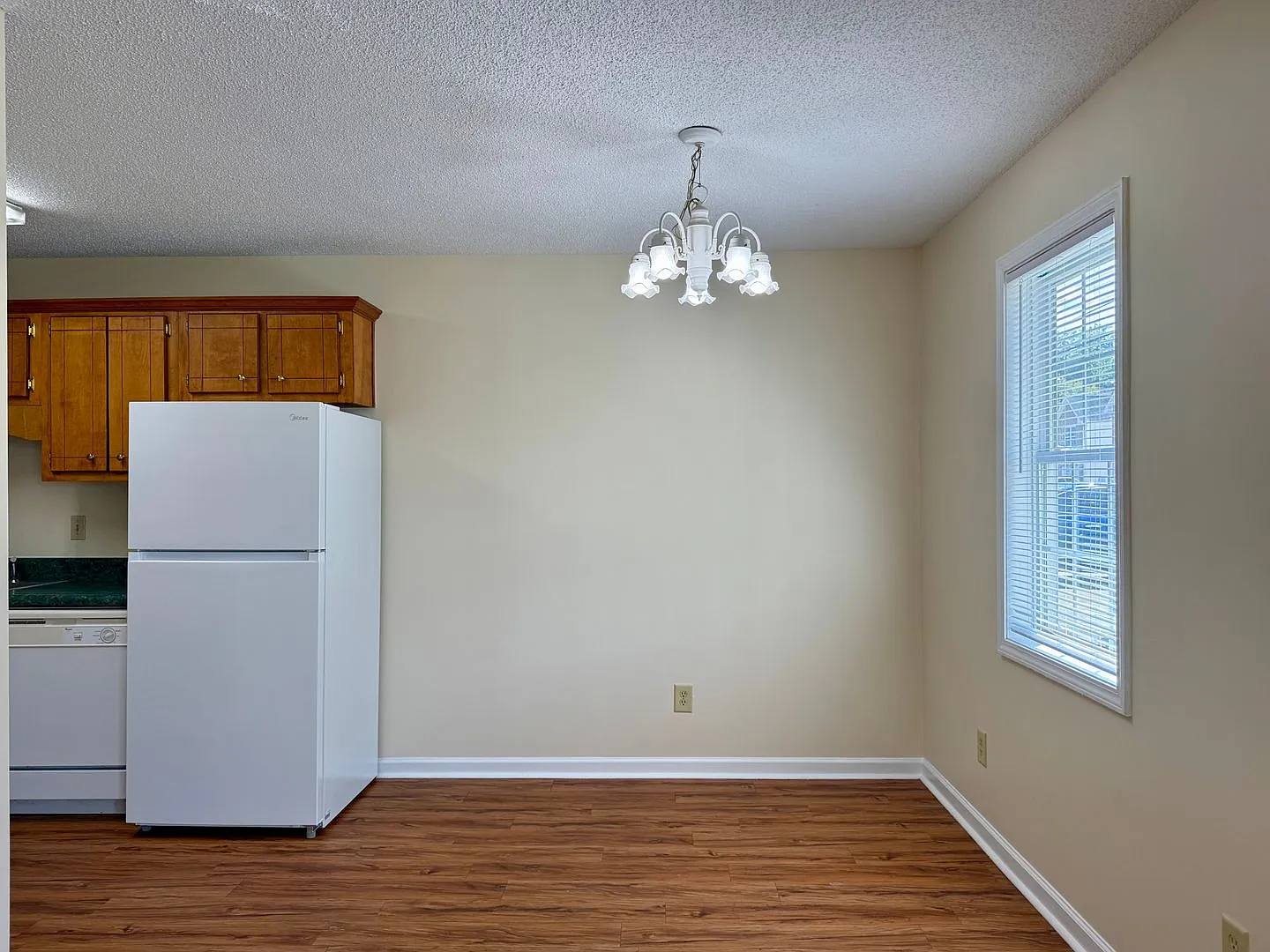 1108 Avenue B & 385 Woods Rd Lot 5 — Photo 3