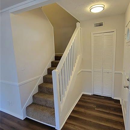 5th image of 4660 Shannon Ct