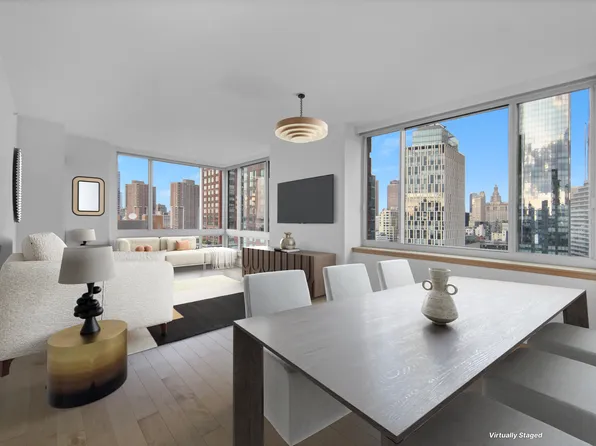 211 North End Avenue image 1 of 22