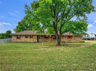 5008 W Rolling Hills Dr, Sherman, TX 75092