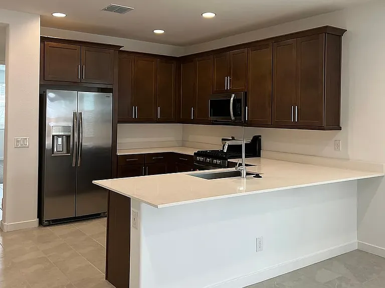 32265 N 21st Dr — Photo 5