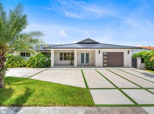 10255 SW 9th Ter, Miami, FL 33174