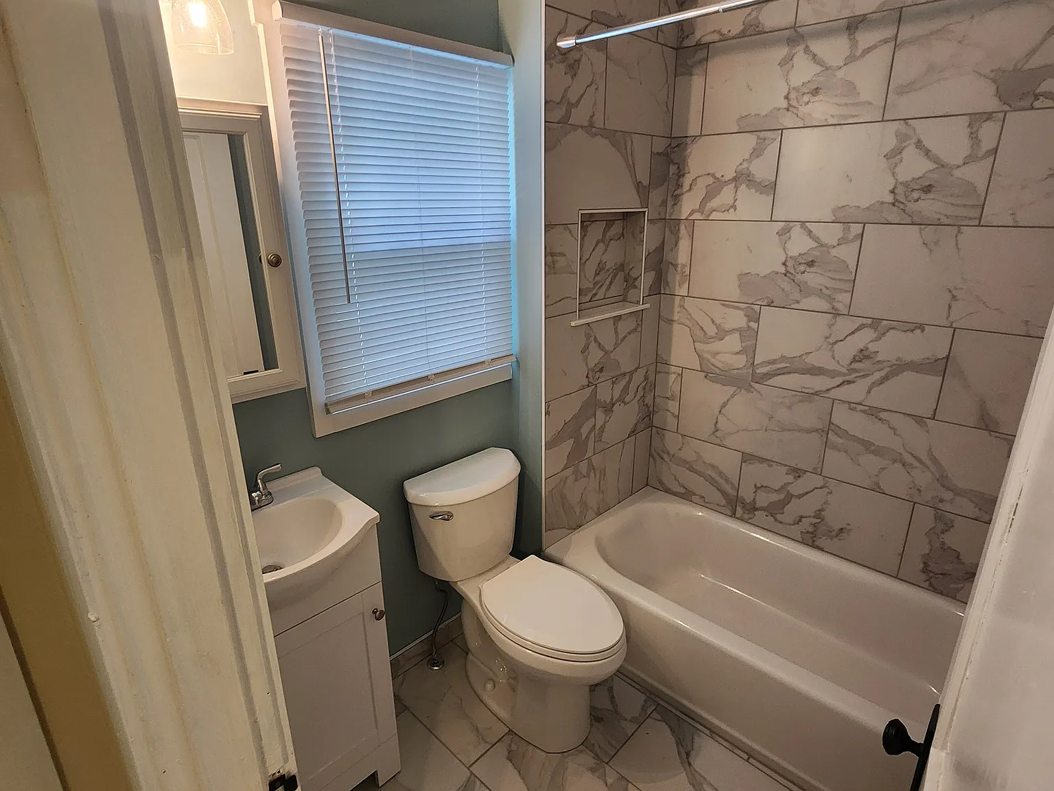1 bed, 760 sqft, $900 — Photo 3