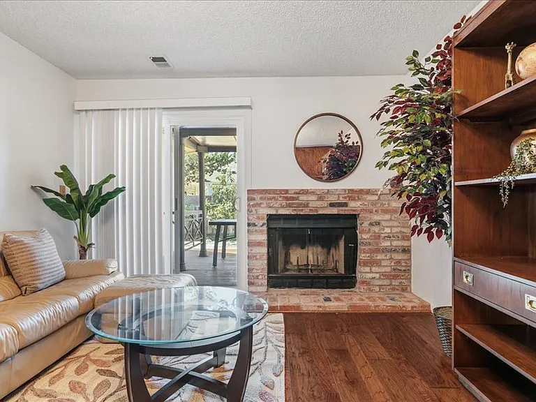 349 Almond Way — Photo 10