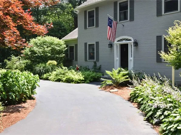 119 Trout Brook Ln, Scituate, RI 02831