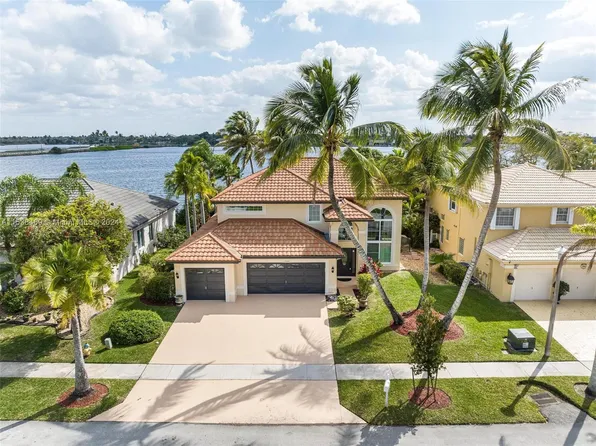 17844 NW 15th Ct, Pembroke Pines, FL 33029