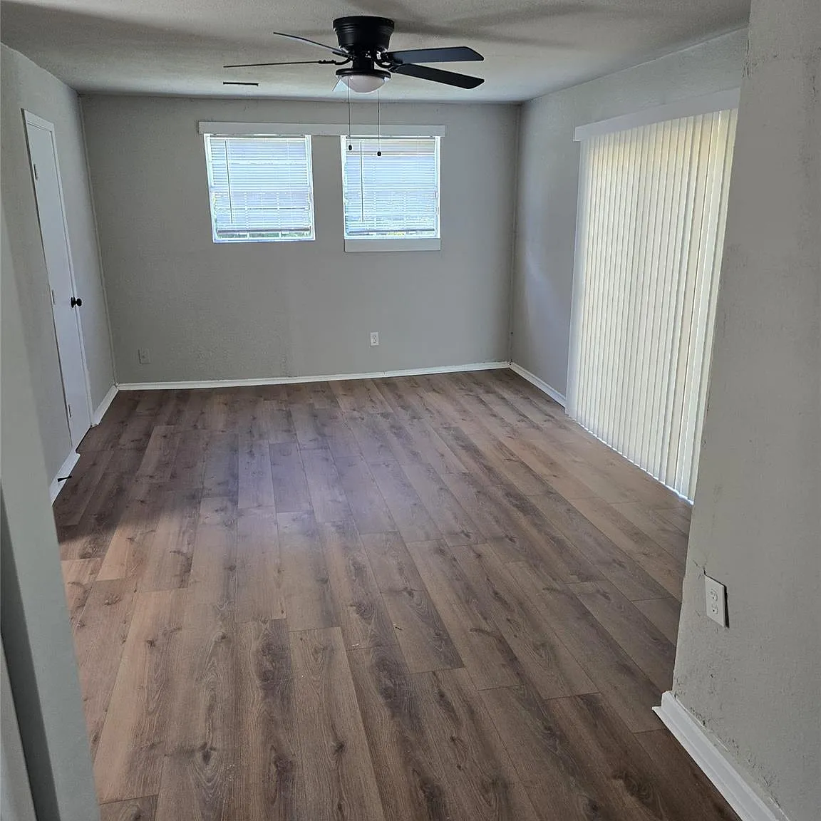 4 bed, 2.0 bath, 1660 sqft, $1,800 — Photo 3